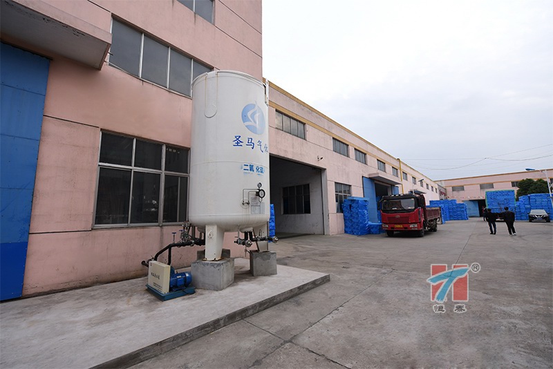 ʥ�R���w��������̼��