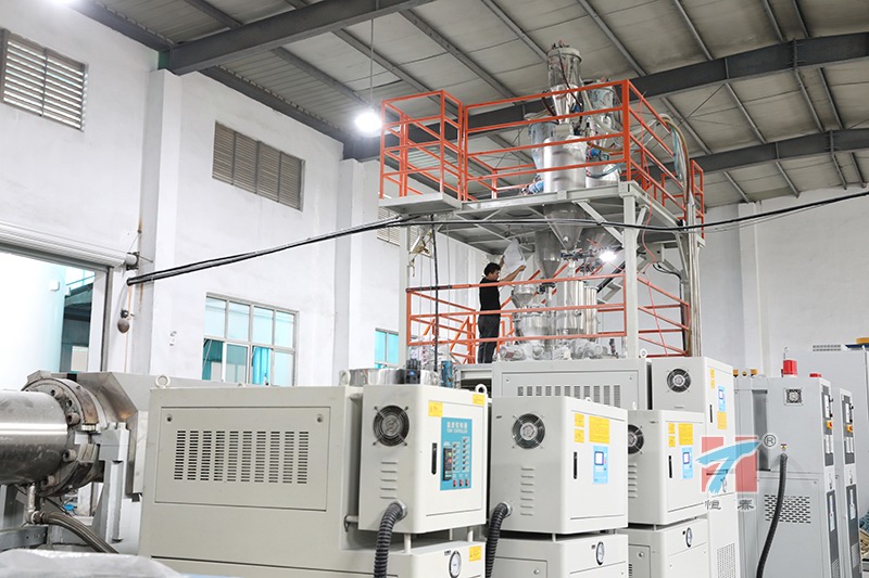 XPS擠塑板生產(chǎn)線-上料系統(tǒng)